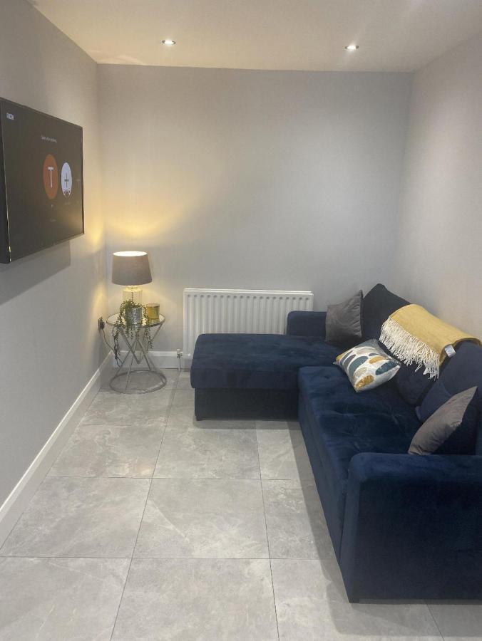 Modern 3-Bed Apartment In Magherafelt Sleeps 8 Exterior photo