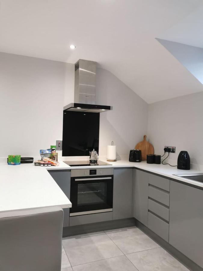 Modern 3-Bed Apartment In Magherafelt Sleeps 8 Exterior photo