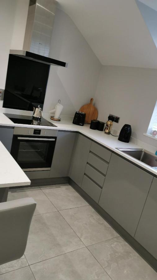 Modern 3-Bed Apartment In Magherafelt Sleeps 8 Exterior photo